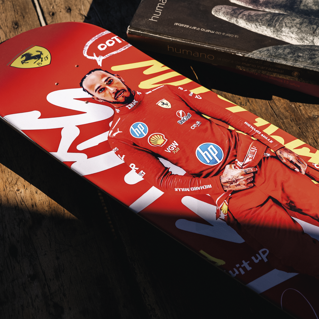 Skate Lewis Hamilton Ferrari